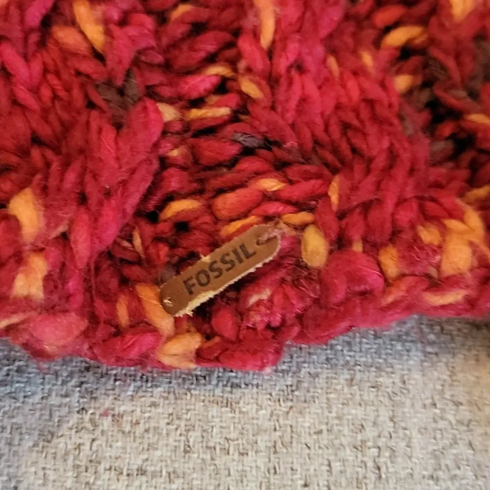 Fossil Red Beanie - Picture 2 of 8